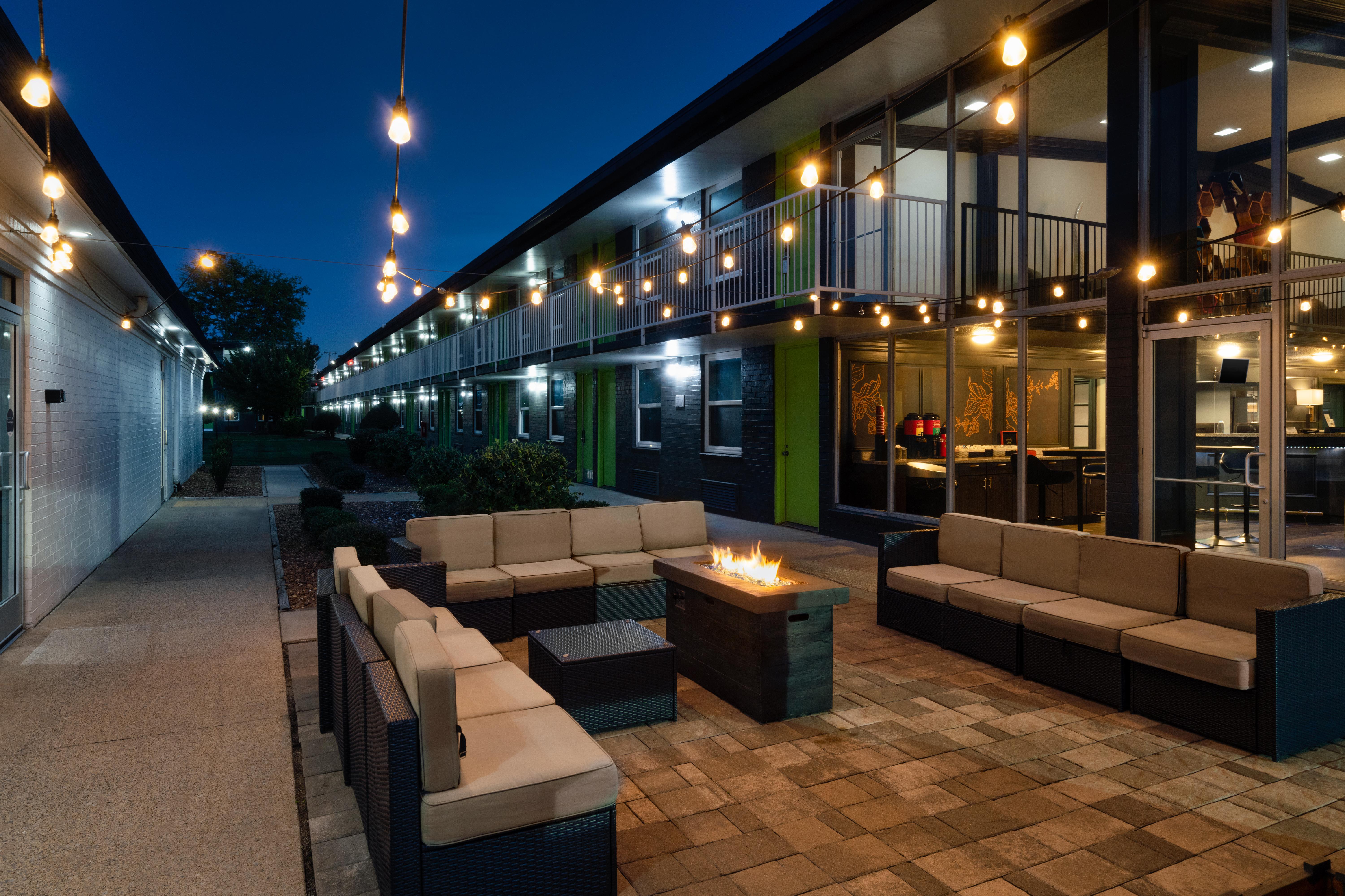 Hillside Crossing Hotel Nashville Exterior photo